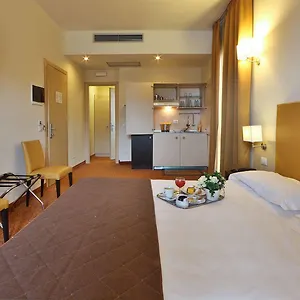 regal-hotel-residence.it-lombardy.com/